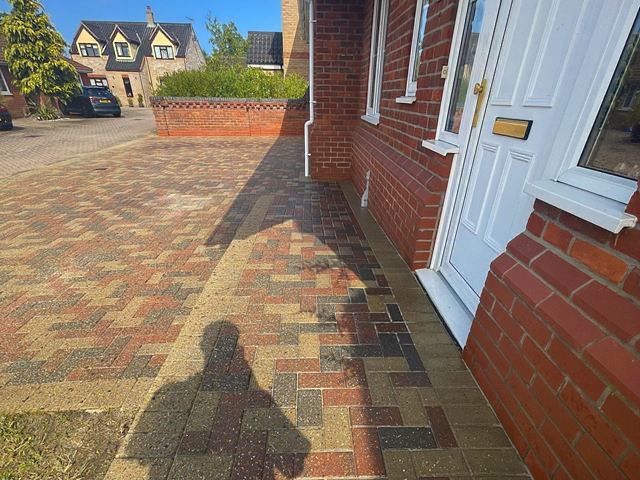 driveway-cleaning-20-kireth-ai