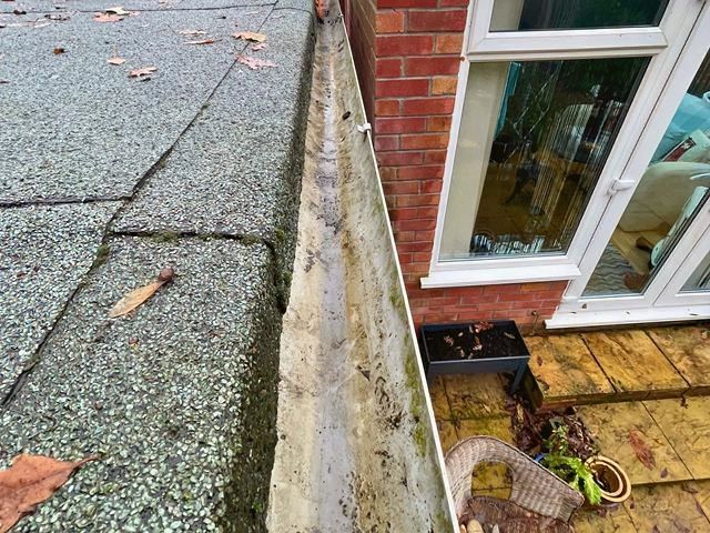 gutter-cleaning-12-kireth-ai