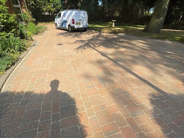driveway-cleaning-5-kireth-ai